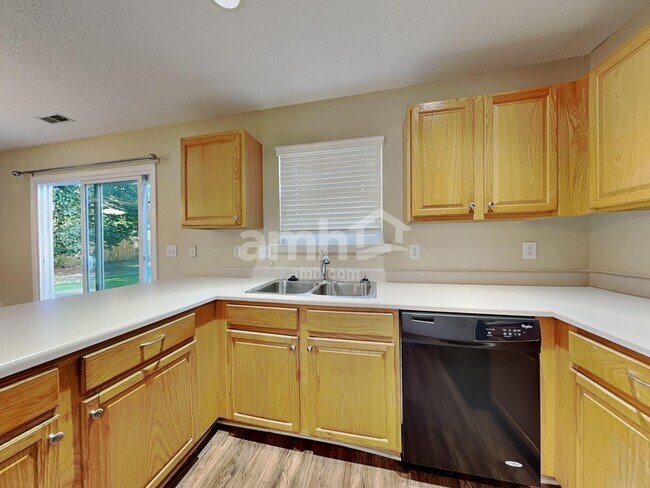 Foto del edificio - 4928 Alenja Ln