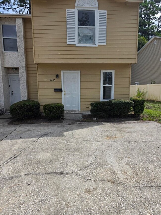 Building Photo - 4649 Barnes Rd S