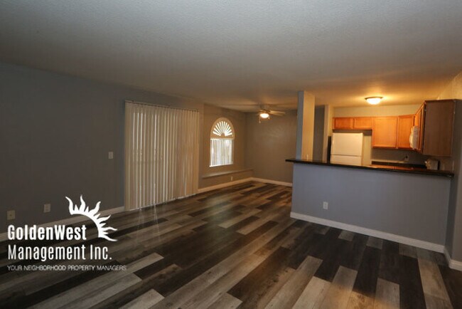 Building Photo - Fully Renovated 2Bdm 2Ba Downstairs Condo