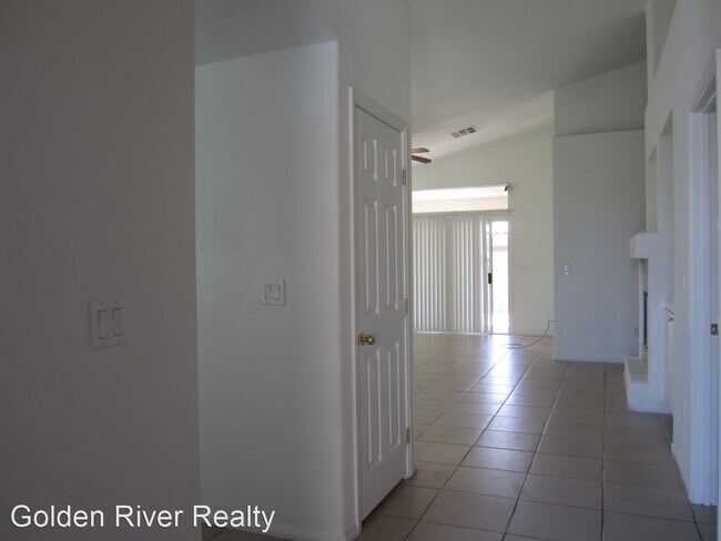 Building Photo - 2 br, 2 bath House - 6791 Quarterhorse Ln.