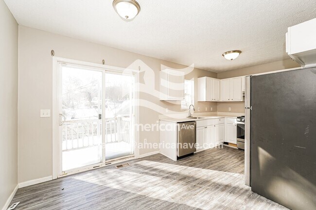 Foto del edificio - 718 Euclid Ave