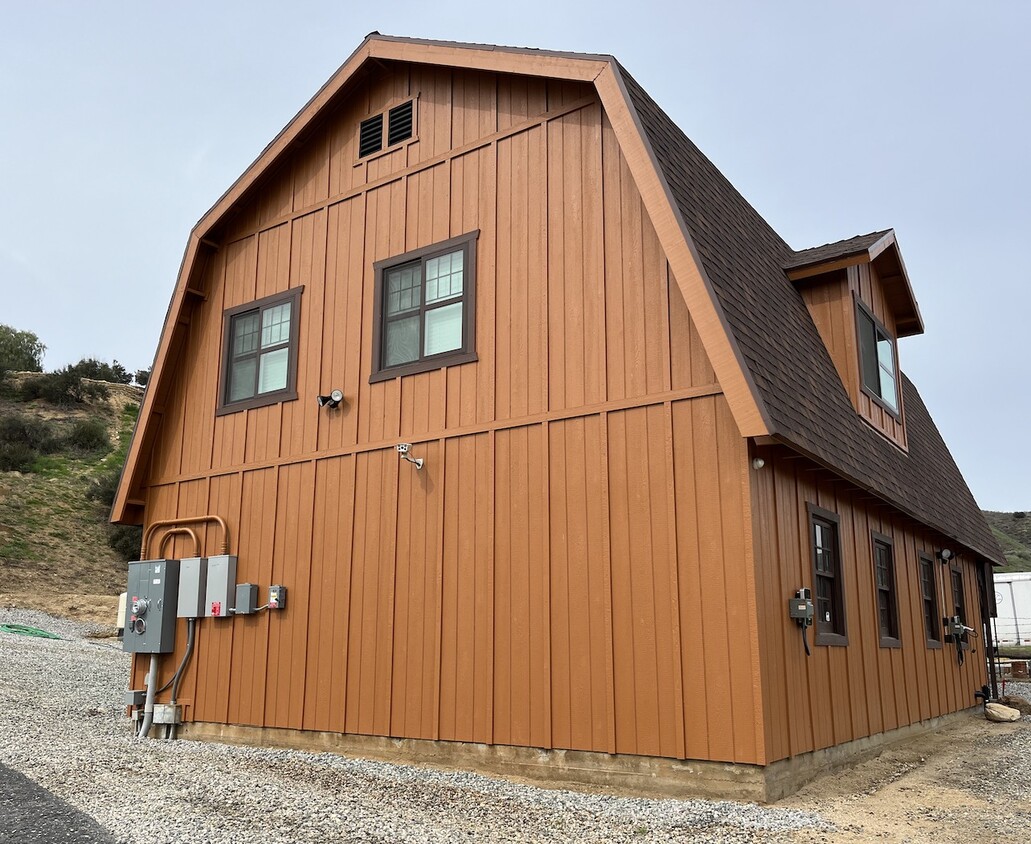 Upstairs ADU atop detached garage. (Garage not included.) - 30322 Live Oak Canyon Rd