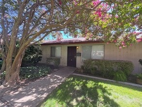 Building Photo - 2913 Fisher Ct