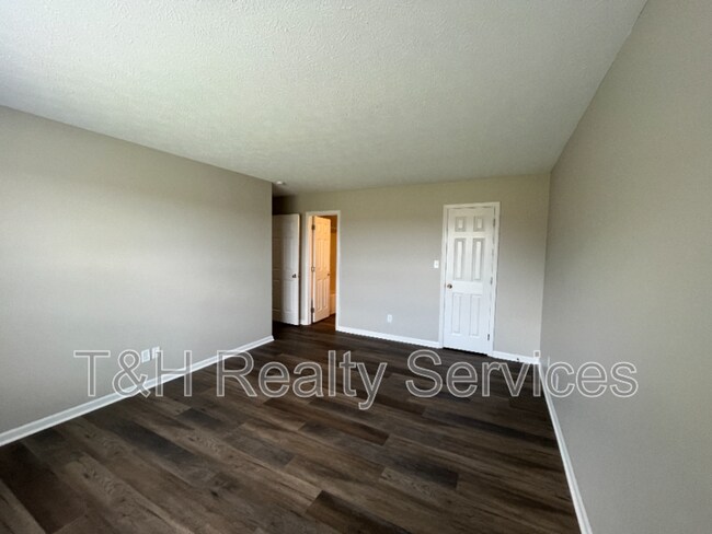 Foto del edificio - 9402 Claymount Ln