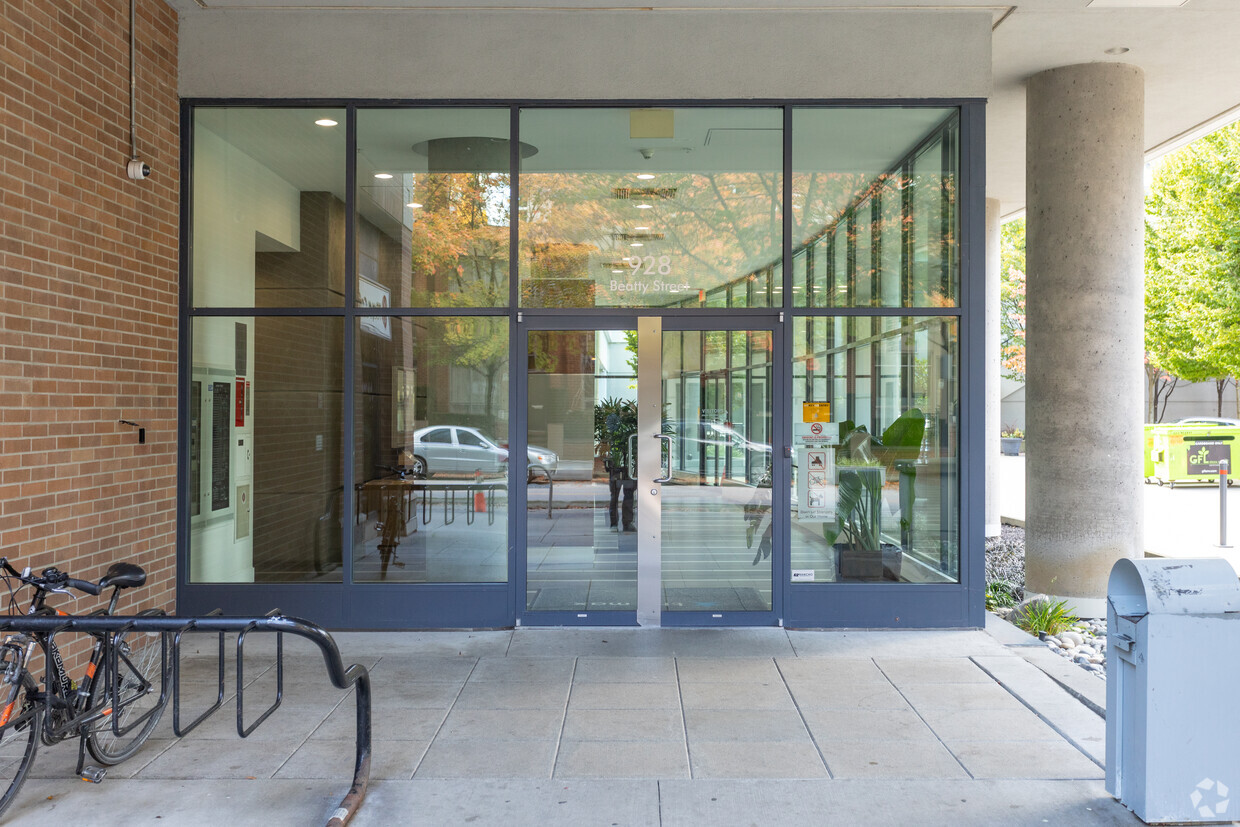 Residential Entrance - The Max