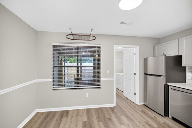Building Photo - 6279 Lucille Dr