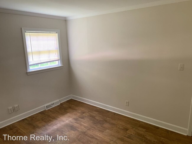 Building Photo - 3 br, 1.5 bath House - 204 Ainsley Circle