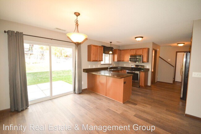 Foto del edificio - 3 br, 1.5 bath House - 5103 61st St NW