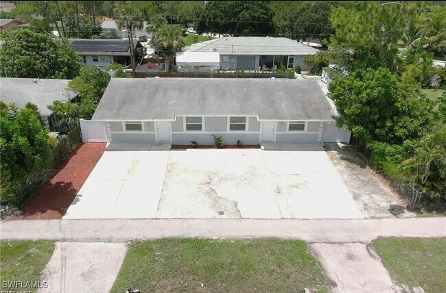 Foto del edificio - 4415 Thomasson Ln