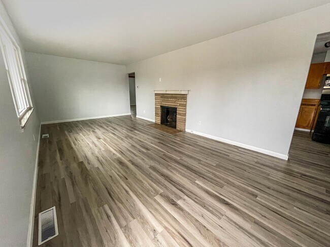 Building Photo - 5157 Scioto Darby Rd