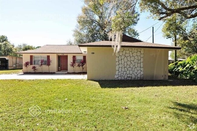 Building Photo - 2615 Roxie Ave