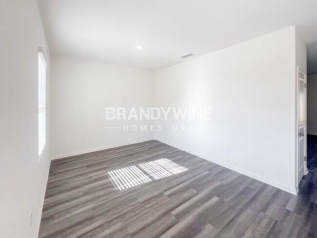 Building Photo - 546 Otway Lp