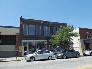 Building Photo - 15 S 10th St