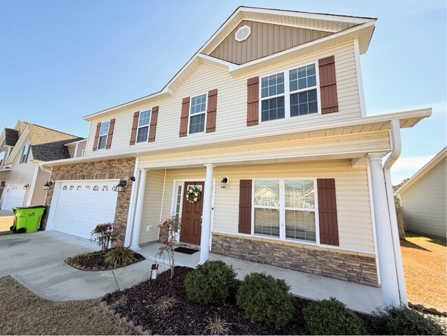 Building Photo - 207 Craftsman Dr