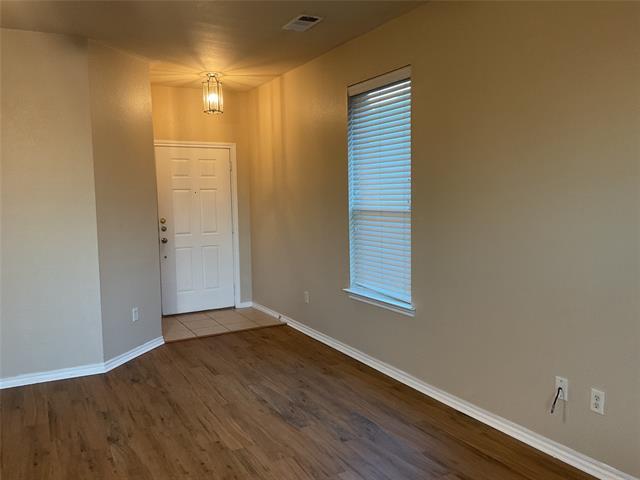 Building Photo - 703 Crownpoint Ln