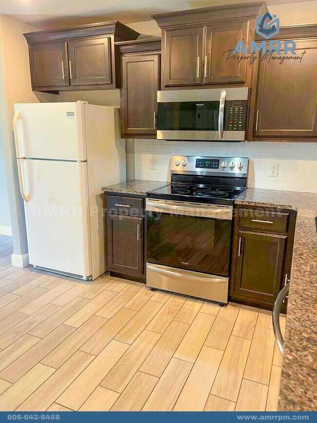 Building Photo - Elegant 4-Bedroom House – Room for Everyone!