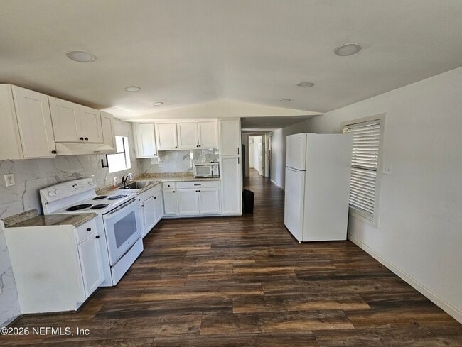 Building Photo - 3513 E Buffalo Ln