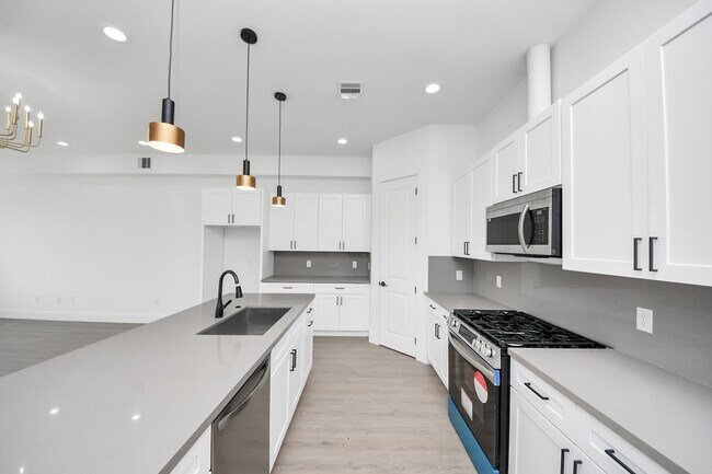 Foto del edificio - 4133 E Toliver St