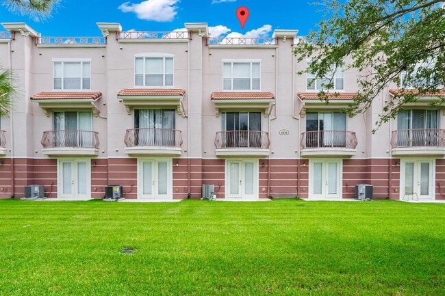 Foto del edificio - 4830 Tidecrest Ave