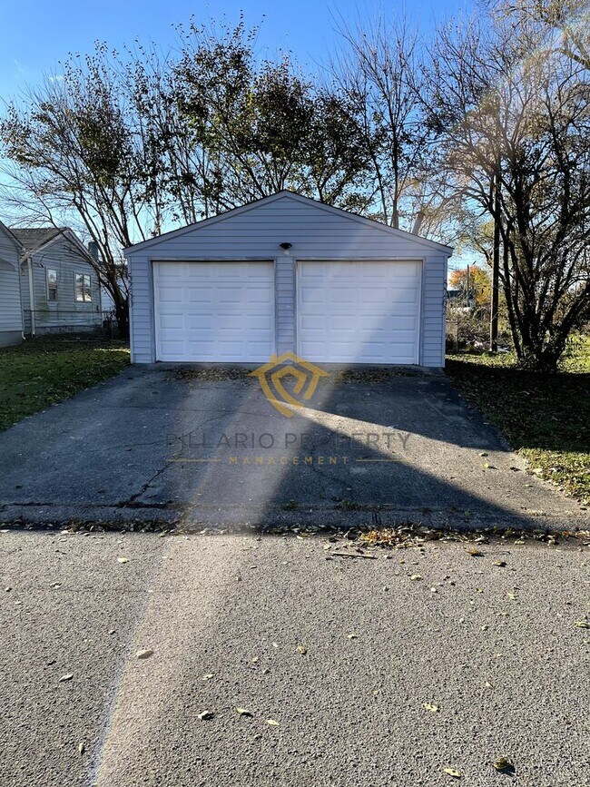 Foto del edificio - 5260-5262 Fletcher Avenue