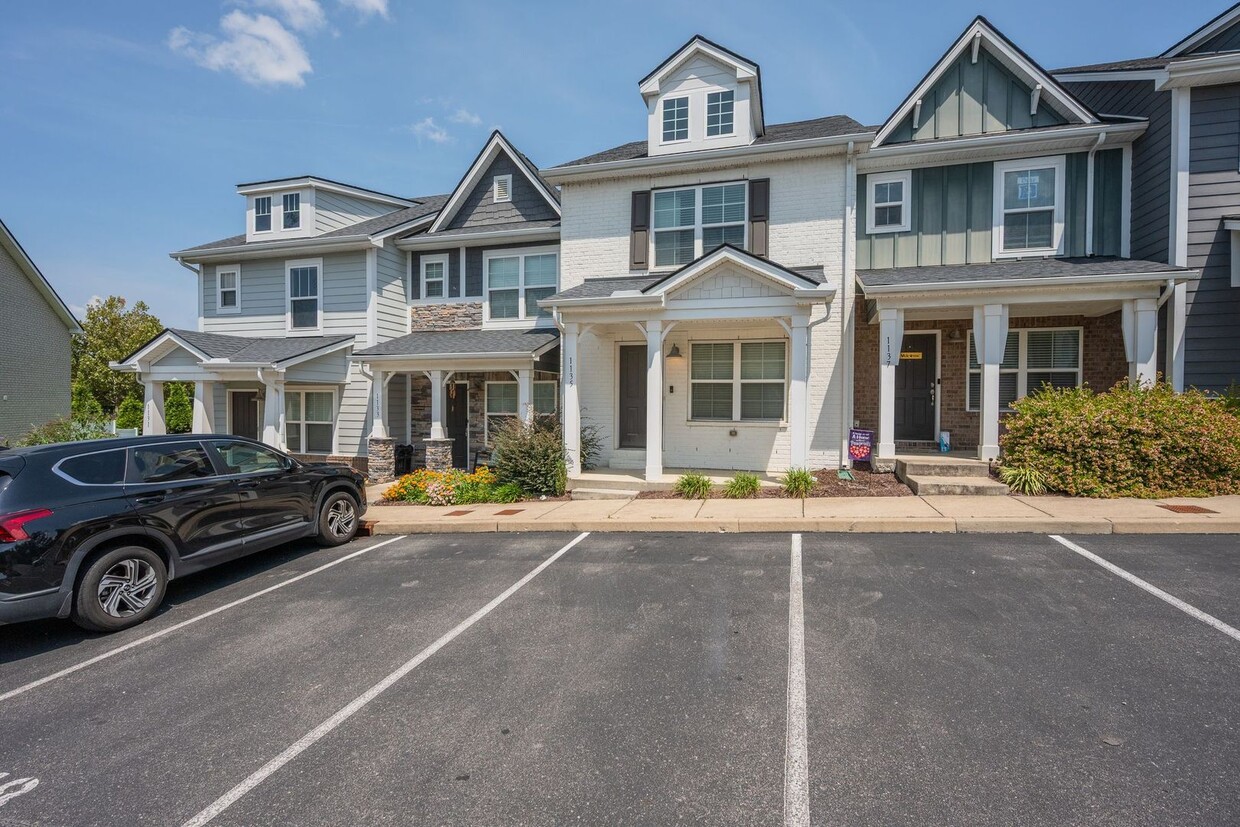 Photo - 1135 Lilly Valley Way