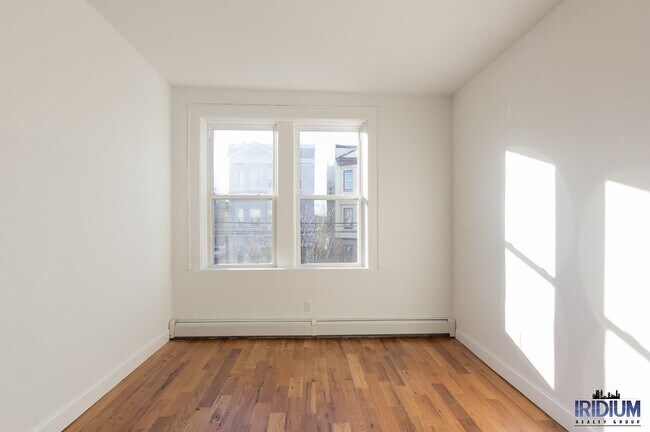 Foto del edificio - 322 S 11th St