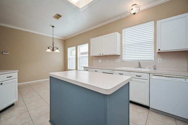 Foto del edificio - 4606 Topaz Trail Dr