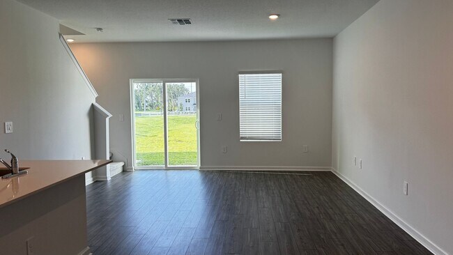 Foto del edificio - 4965 SW 83rd Pl
