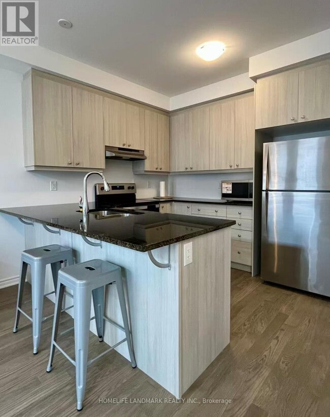 Photo du bâtiment - 1368 William Halton Pkwy