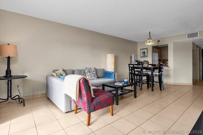 Foto del edificio - 6715 W 26th Dr
