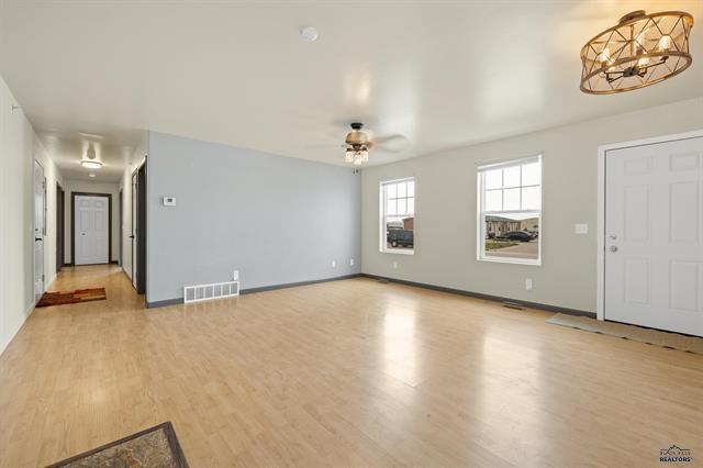Building Photo - 264 Trenton Ln