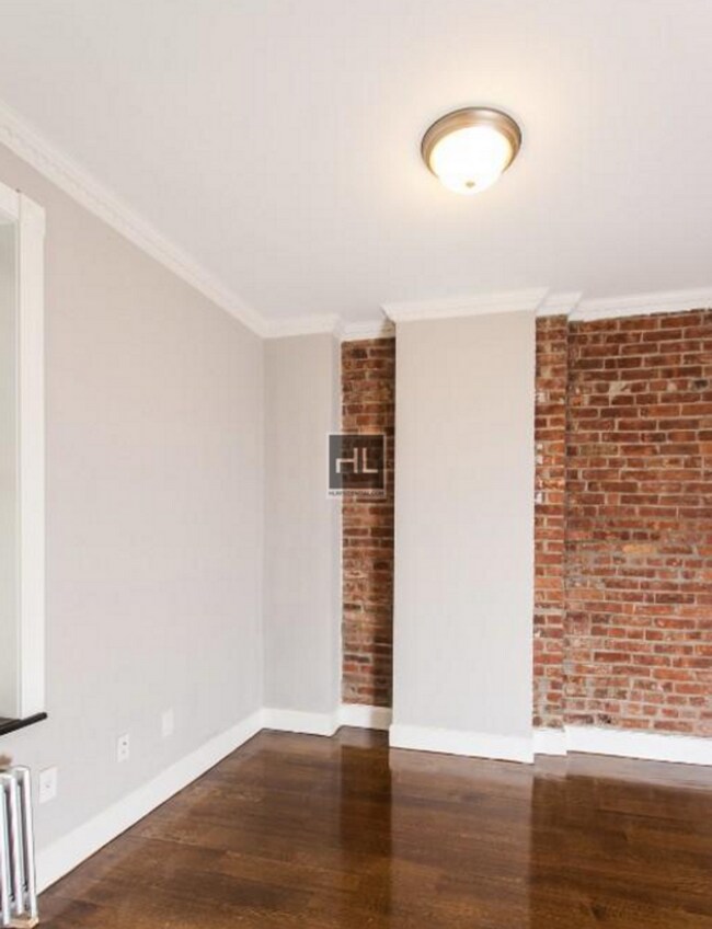 Foto del edificio - East 100th Street