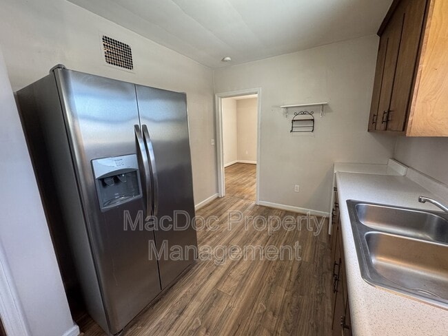 Building Photo - 17272 Blatt Ave