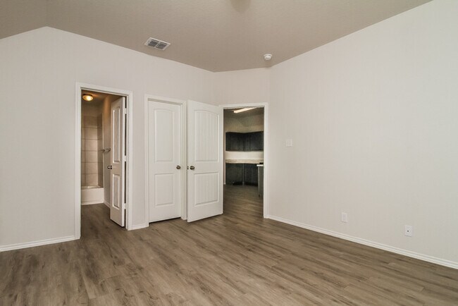 Foto del edificio - 10434 Clearwater Wy