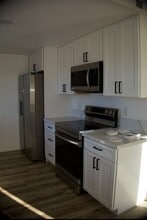 Building Photo - 1910 E 24th St