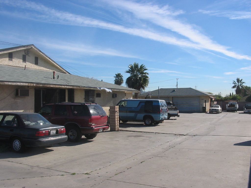 Building Photo - 12920 Kagel Canyon St
