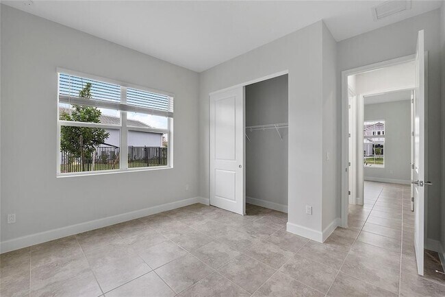 Foto del edificio - 5223 Liberty Ln