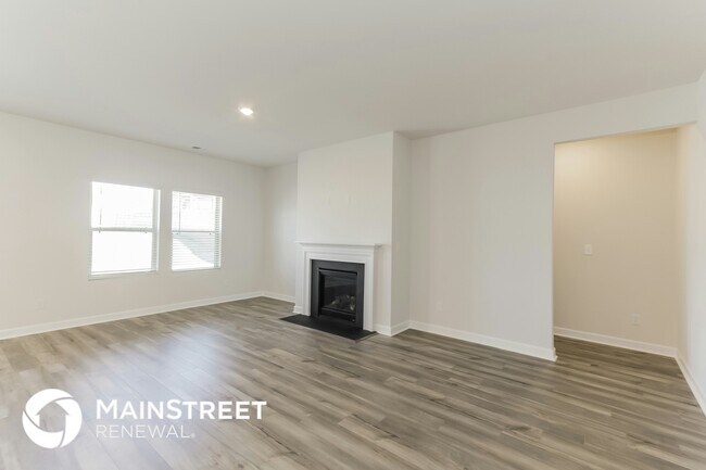 Foto del edificio - 4035 Honey Locust Dr