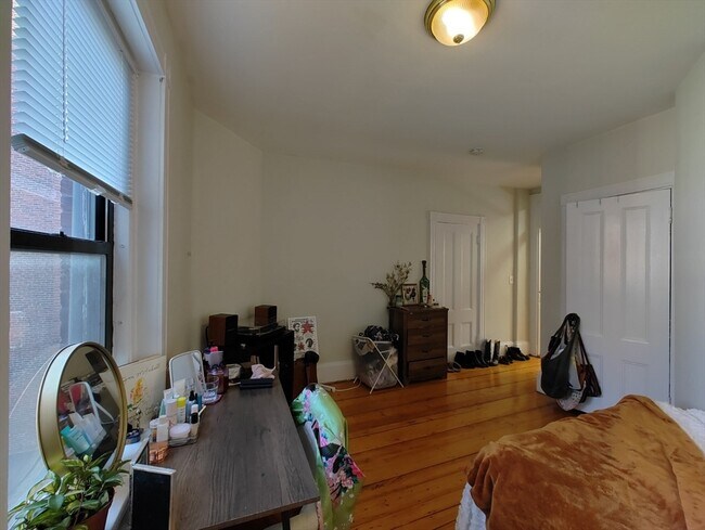 Foto del edificio - 310 Cambridge St