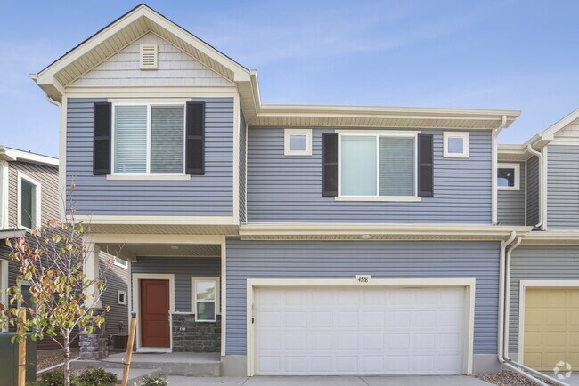 Redstone Ranch Apartments for Rent with Hardwood Floors - Denver, CO ...