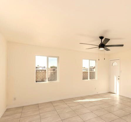 Foto del edificio - Beautifully Updated 3-Bedroom + Den Home N...