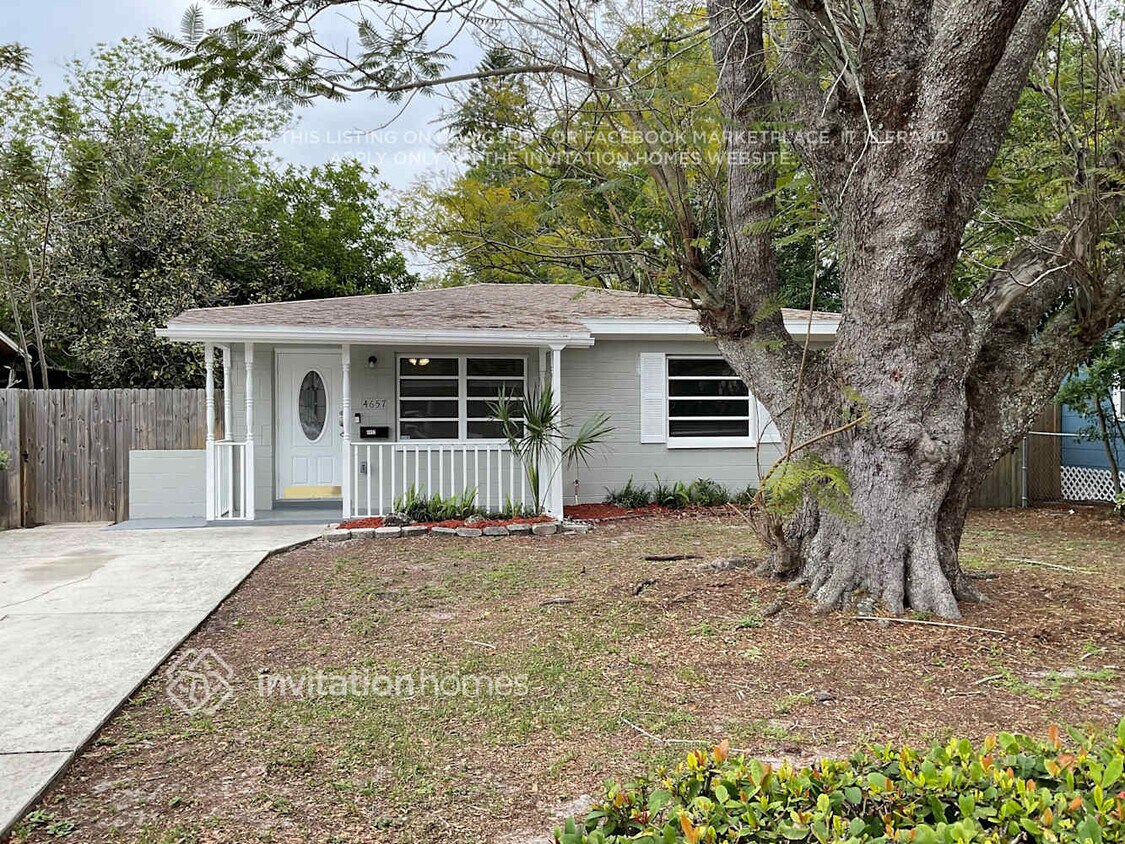 Foto principal - 4657 Iris St N