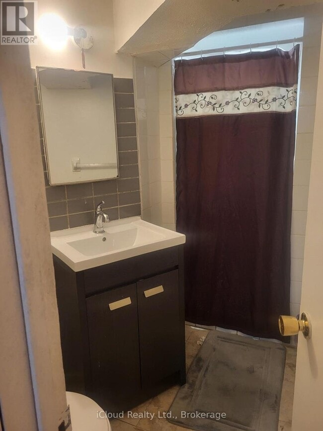 Building Photo - 7616 Discus Crescent