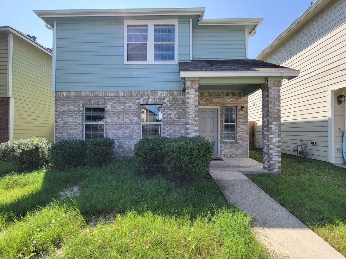 Primary Photo - Location Location Location! Located in the...