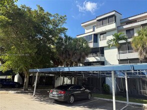 Building Photo - 8305 SW 152nd Ave