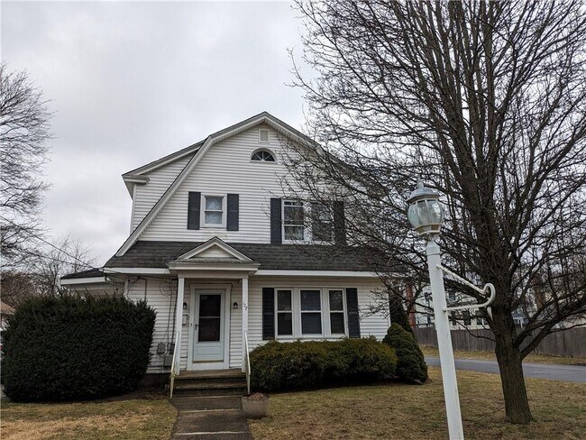 Foto del edificio - 127 Friendly Rd