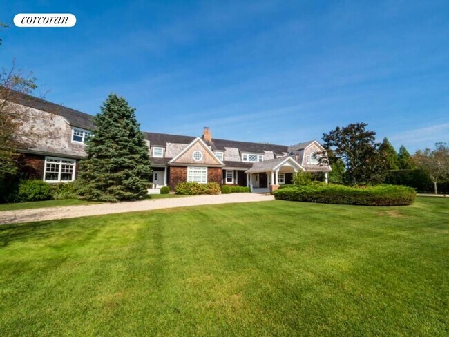 Foto del edificio - 7 Halsey Farm Dr