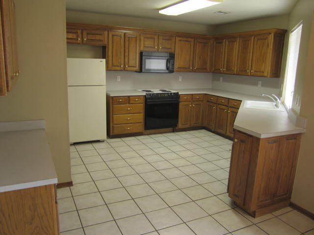 Building Photo - 2616 Nantucket Ave