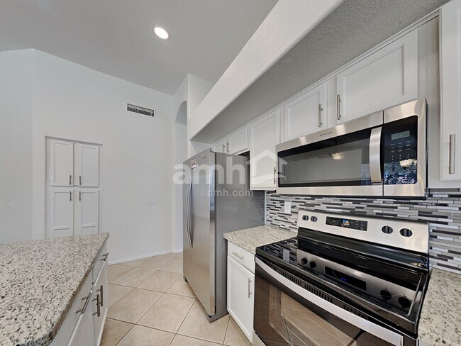 Foto del edificio - 2623 N 125th Dr