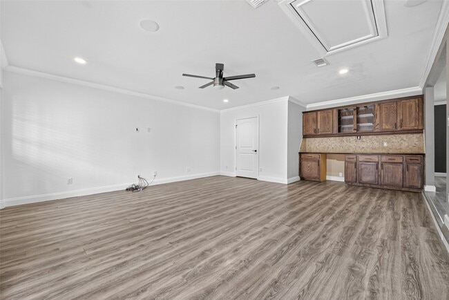 Building Photo - 7713 Yoe St
